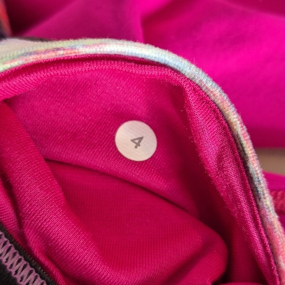 Lululemon Pink Wunder Under Crop Leggings - Size 4 - Picture 13 of 14